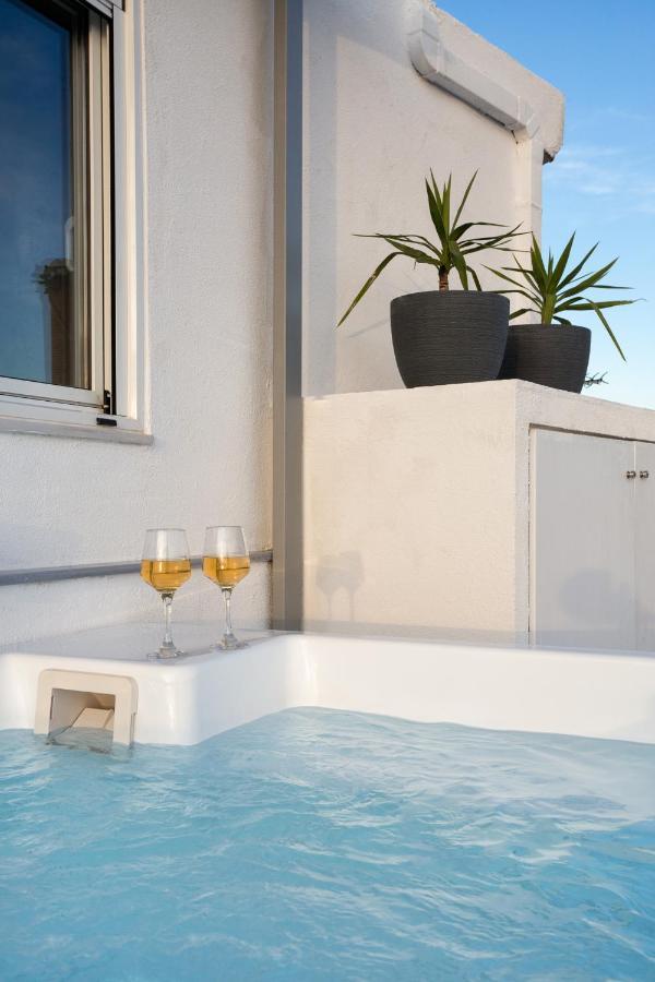 Private Jacuzzi & Acropolis View - The Loft Афіни Екстер'єр фото
